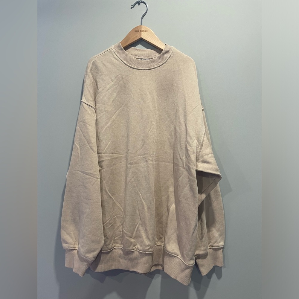 H&M Divided // Beige Crewneck Sweater